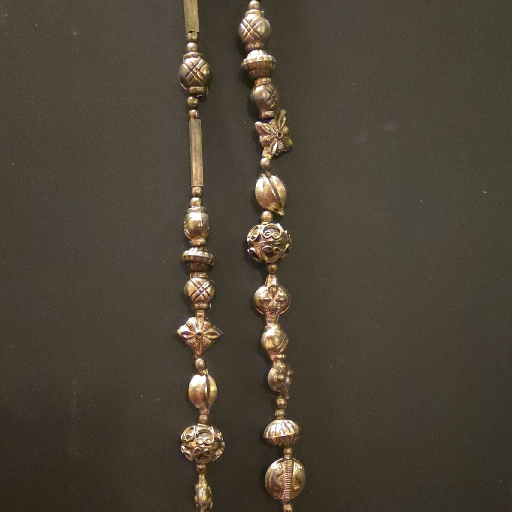 Elegant Silver Beaded Necklace